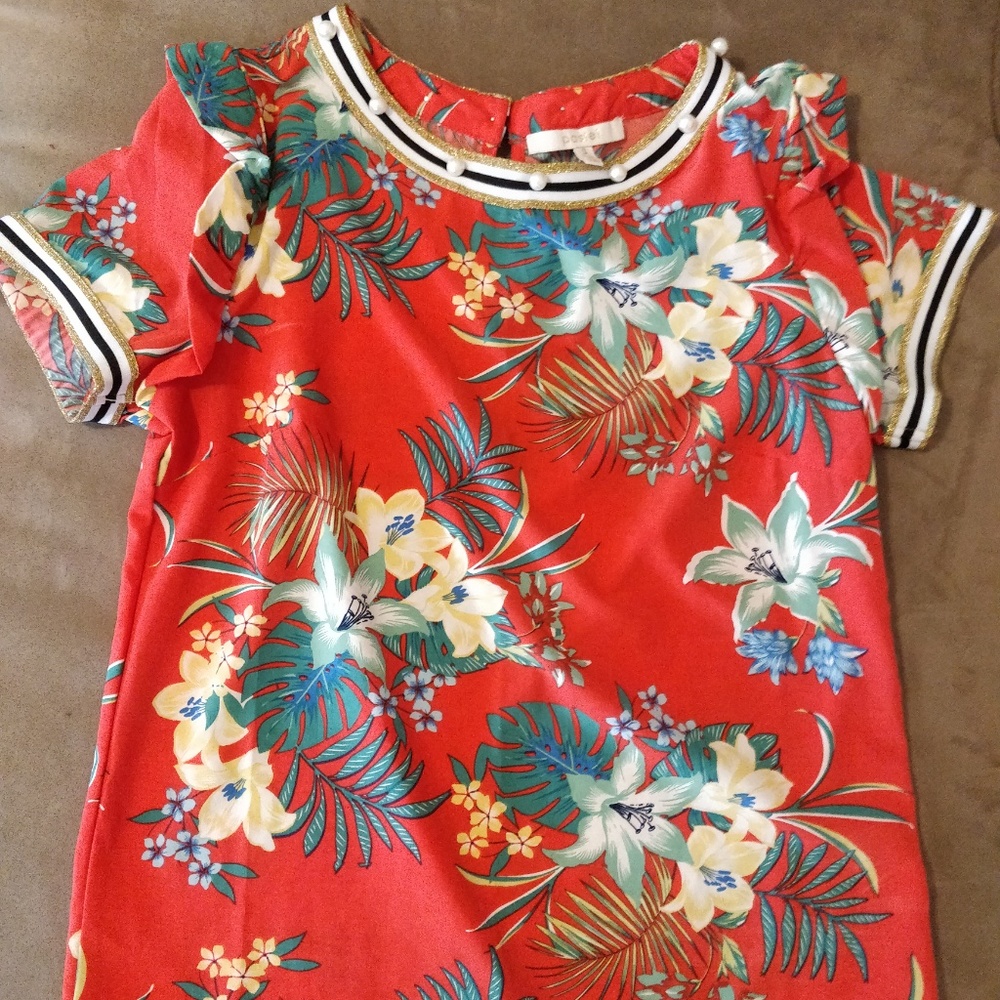 Red top summer vibes